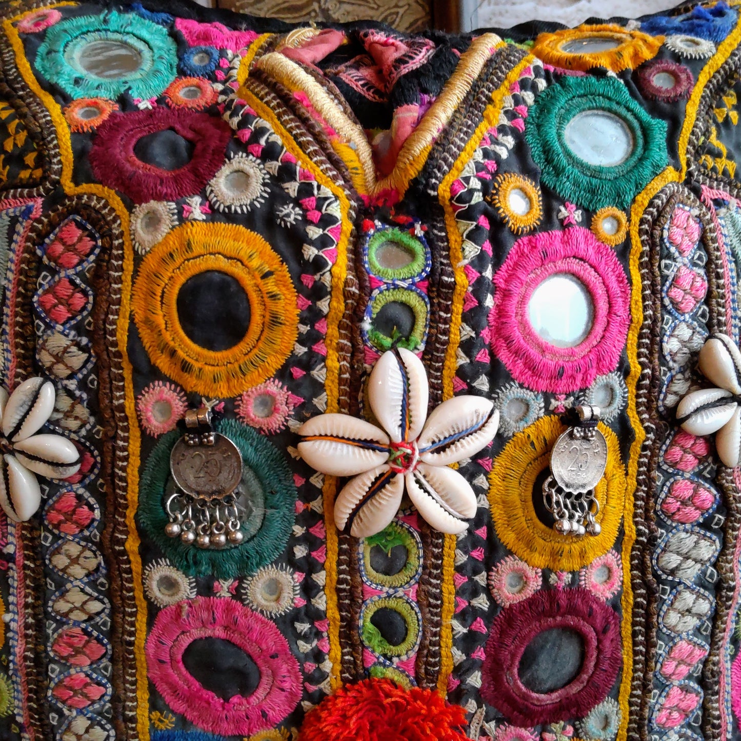 BLS-75b カラフルバンジャラショルダーバッグ