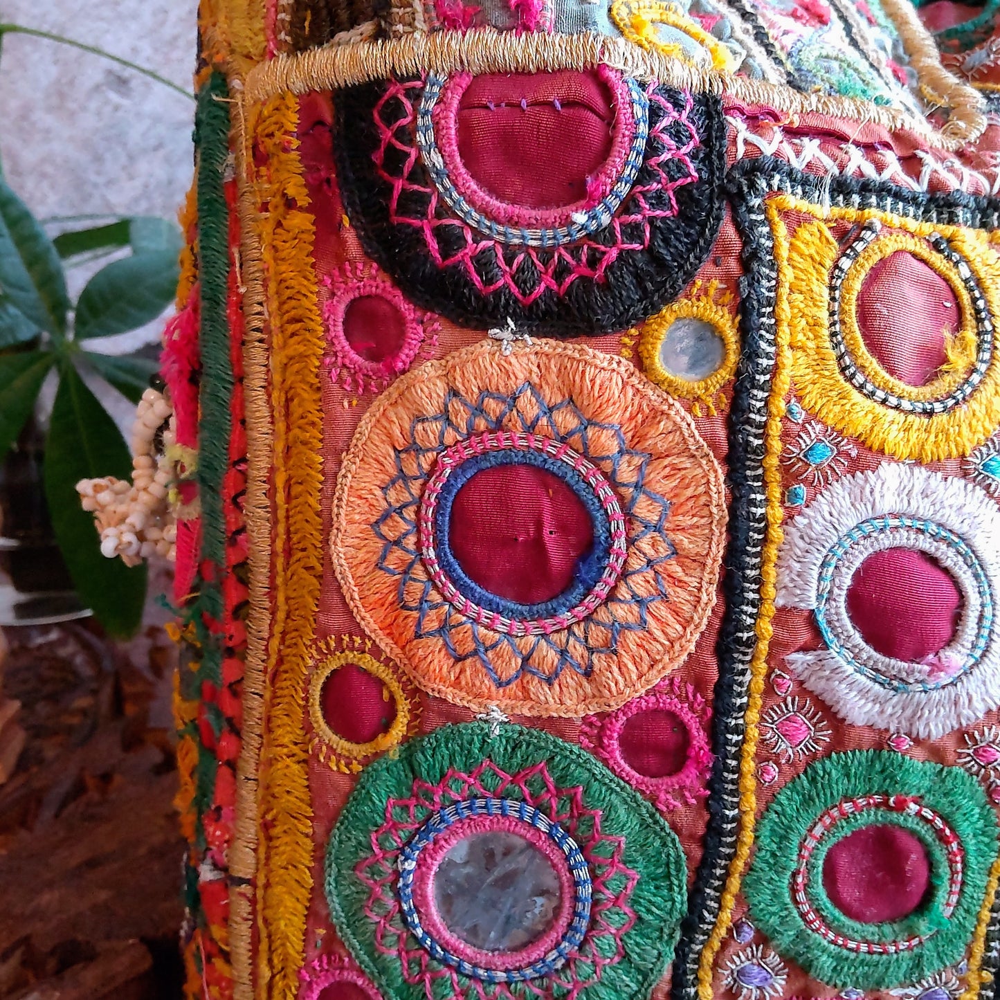 BLS-75b カラフルバンジャラショルダーバッグ