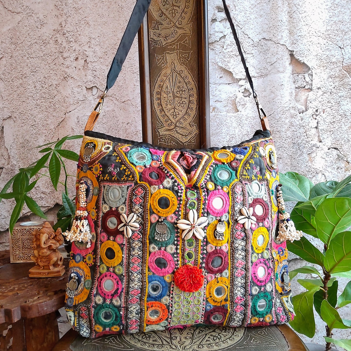 BLS-75b カラフルバンジャラショルダーバッグ