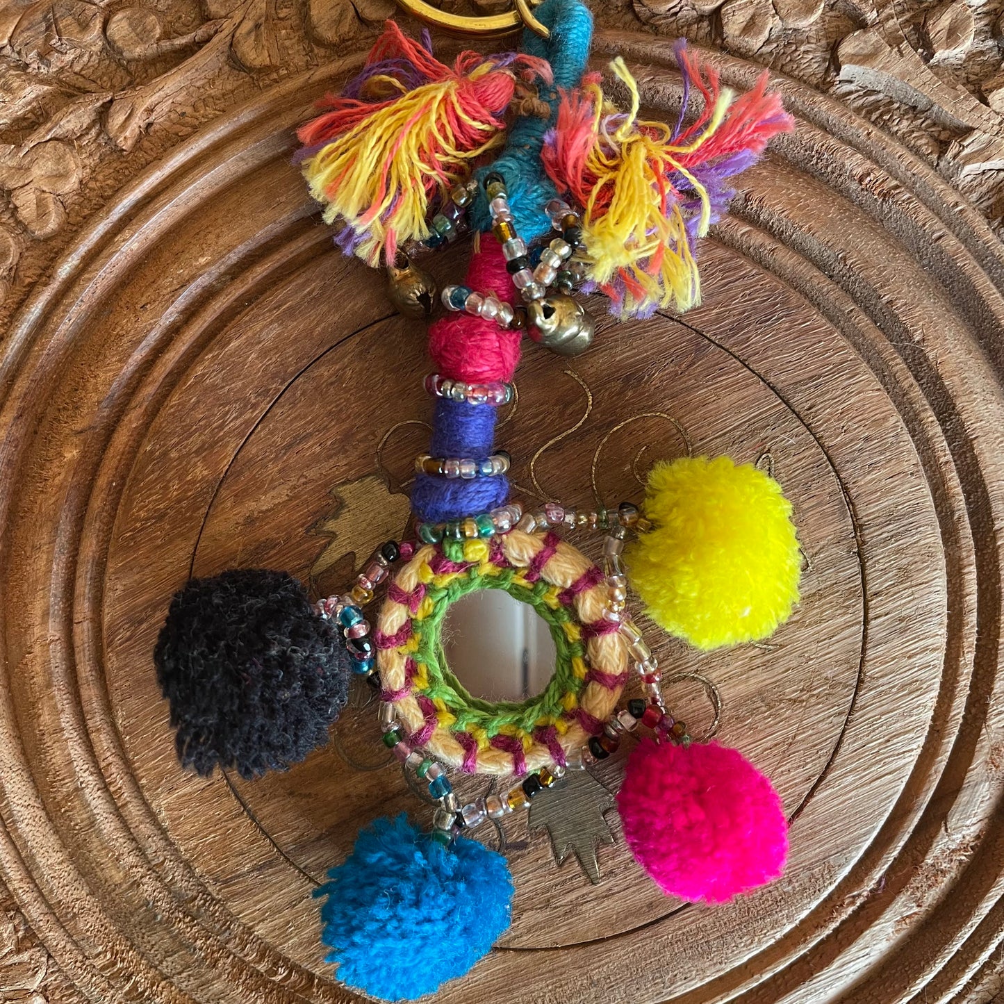 BK-37 カラフルポンポンミラーキーホルダー