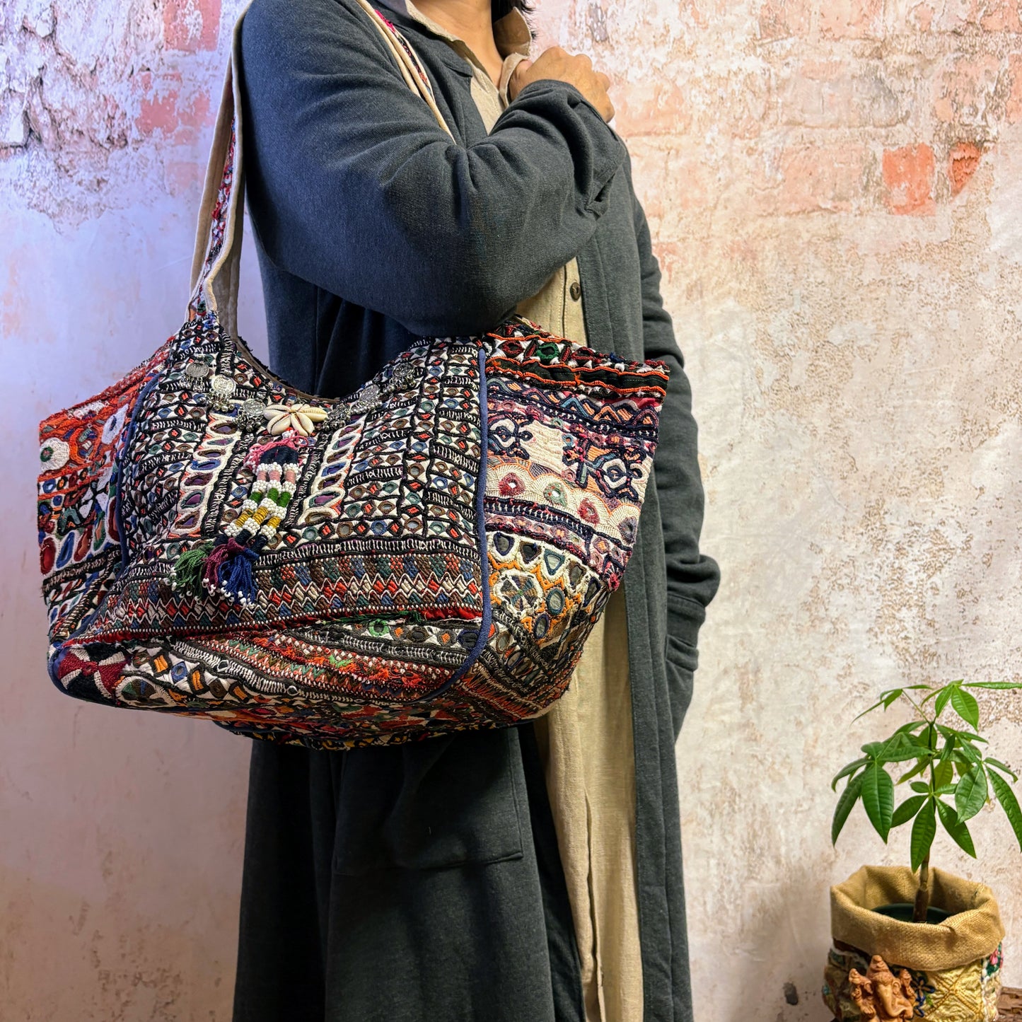 HTL-128a ミラー刺繍エスニックトートバッグ(L)