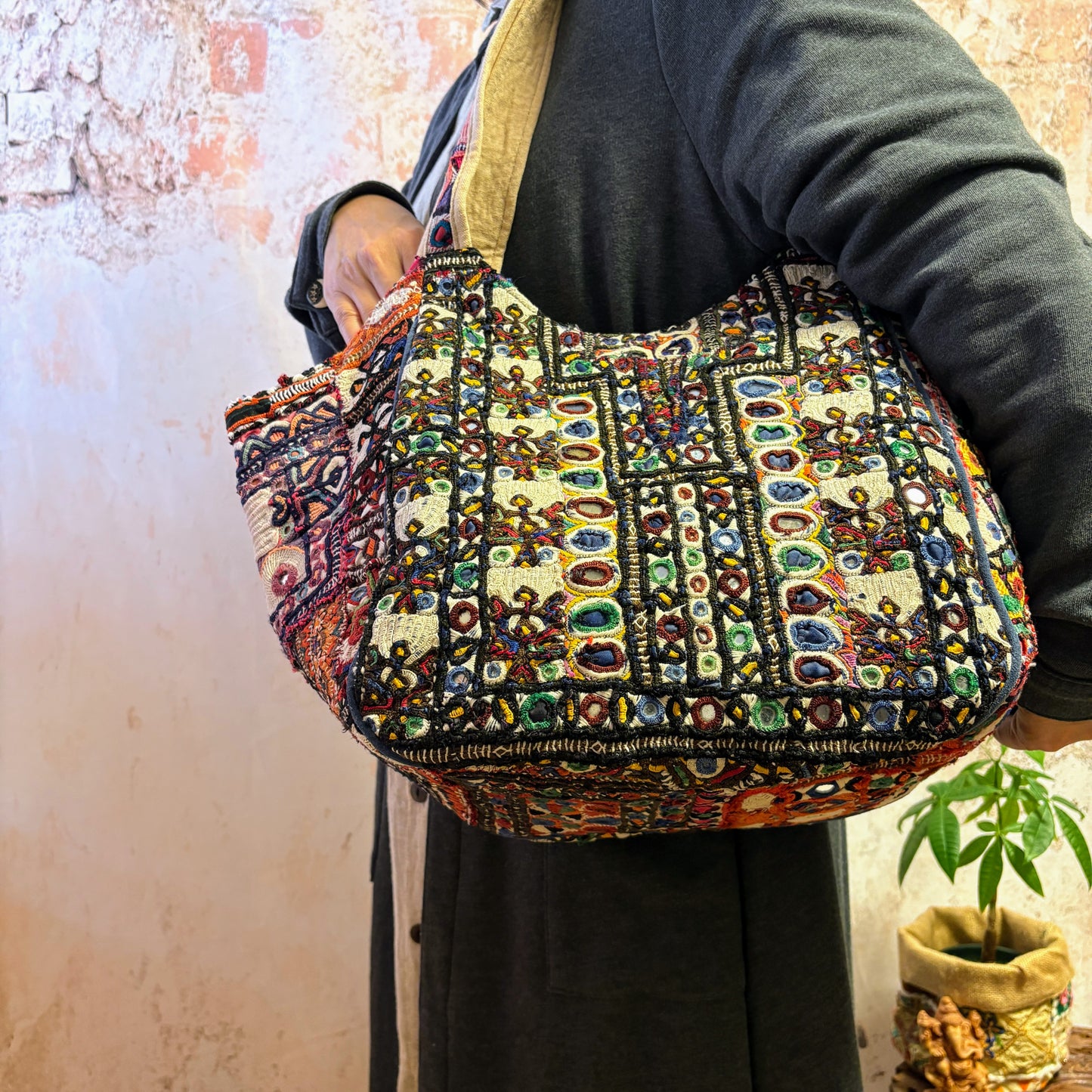 HTL-128a ミラー刺繍エスニックトートバッグ(L)