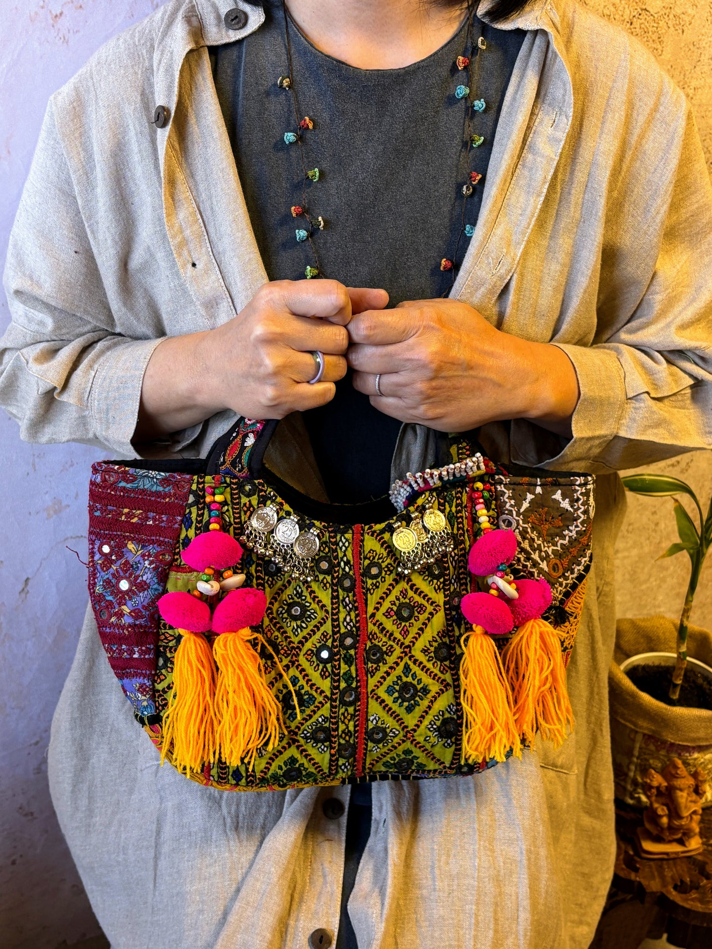 NTS-136b【風雅】 ミラー刺繍エスニックトートバッグ(S)