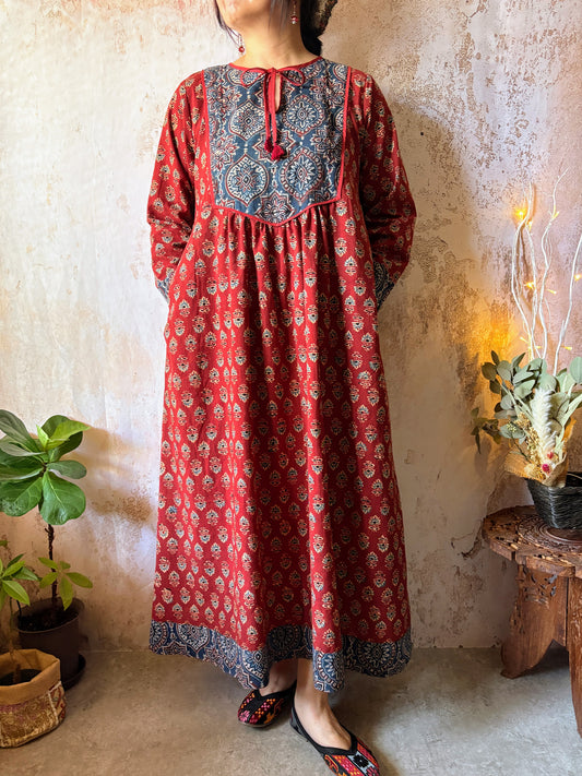 AF-004,1/1 アジュラックロングフレアワンピース/レッドxネイビー