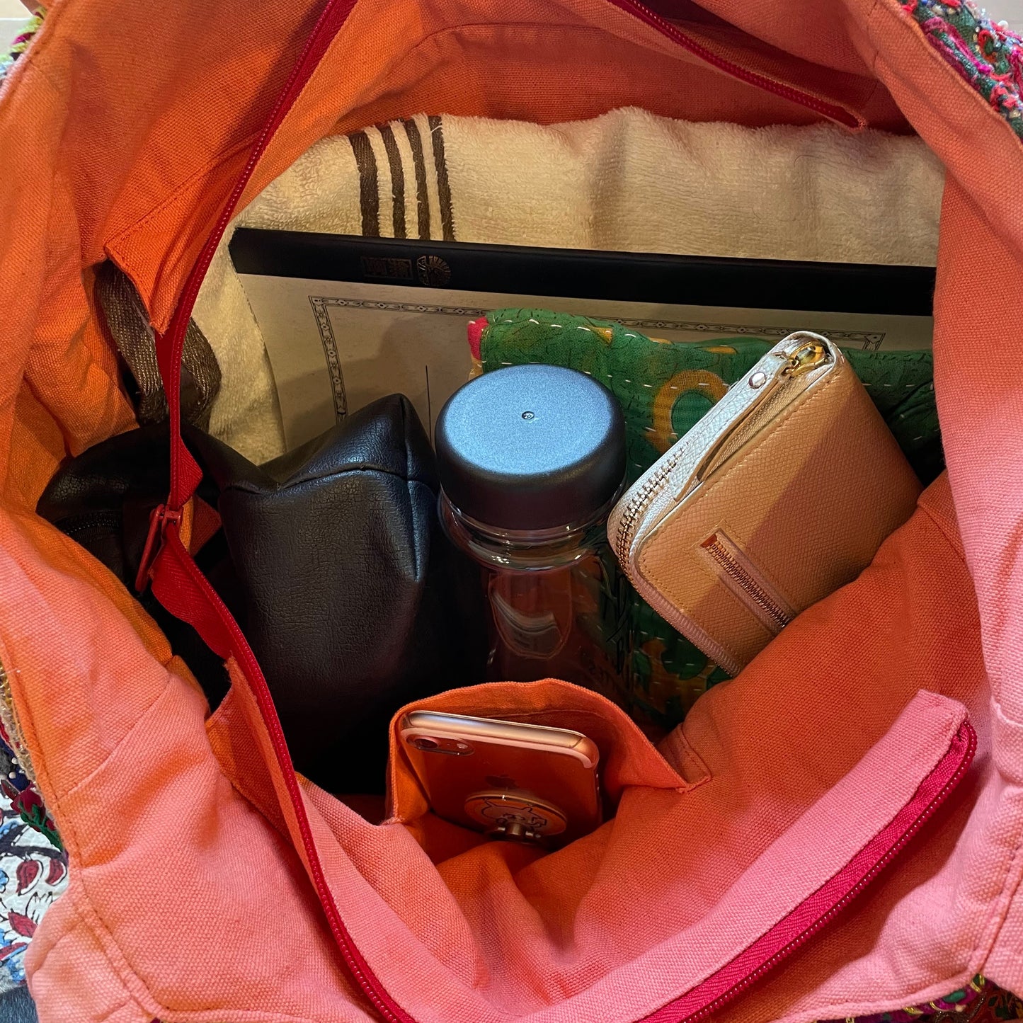 BLT-3 ワイン系ポンポンたっぷりエスニックトートバッグ(L)