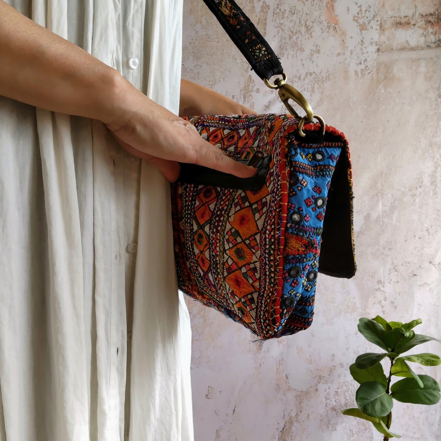 NSM-117a ミラー刺繍エスニックショルダーバッグ(M)