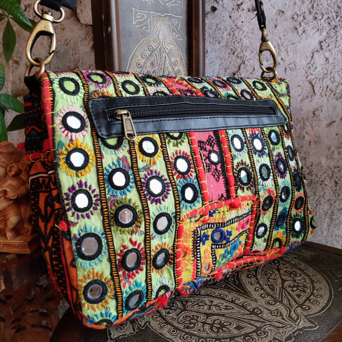 BMS-100a~e ミラー刺繍じゃらじゃらエスニックショルダーバッグ(M)