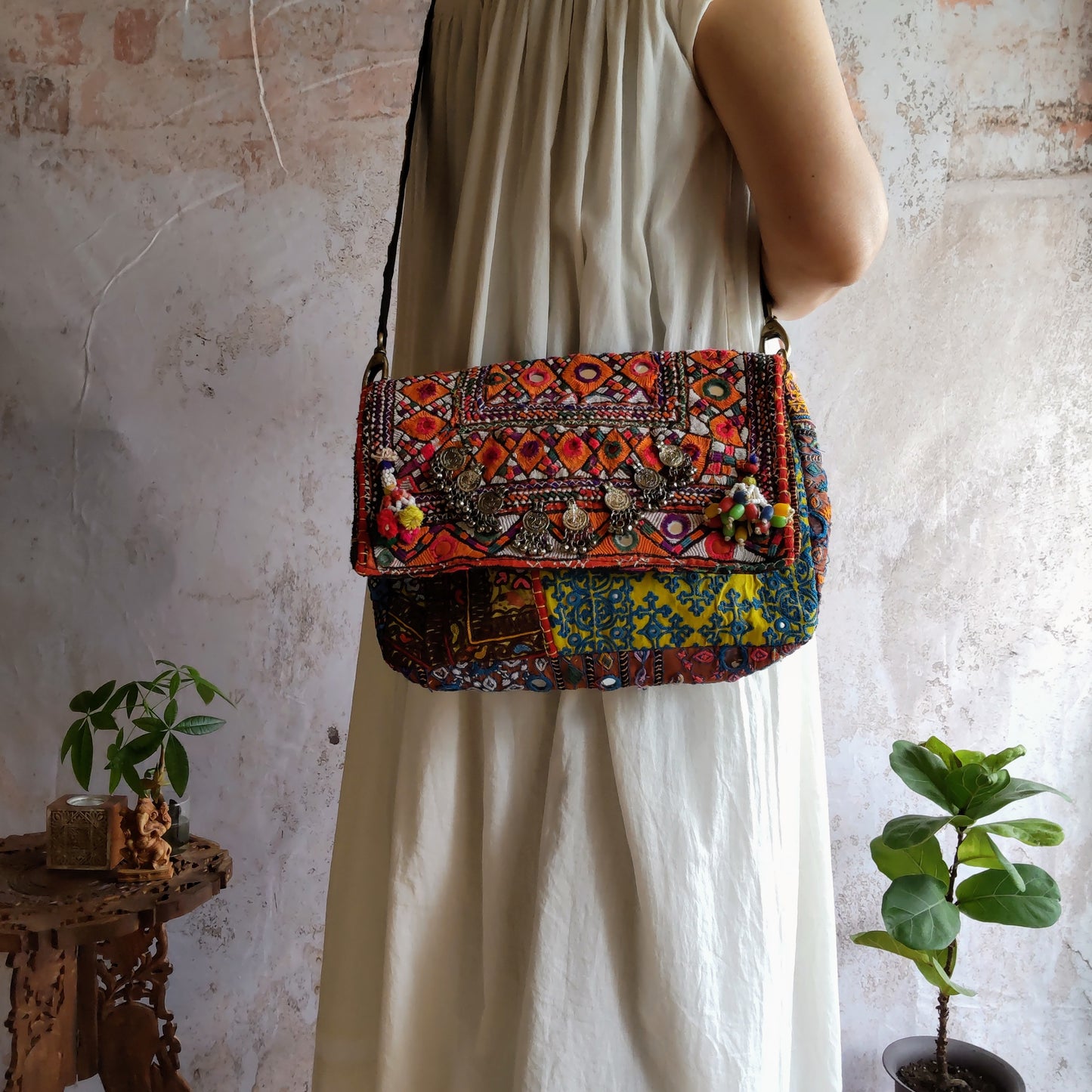 NSM-117a ミラー刺繍エスニックショルダーバッグ(M)