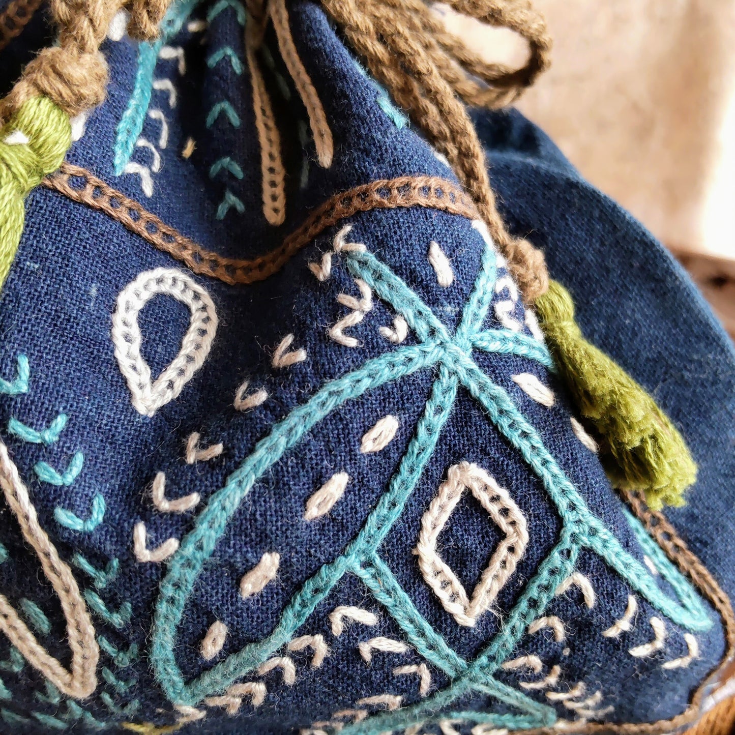 RPS-126a~m ラバリ刺繍ミニポーチ