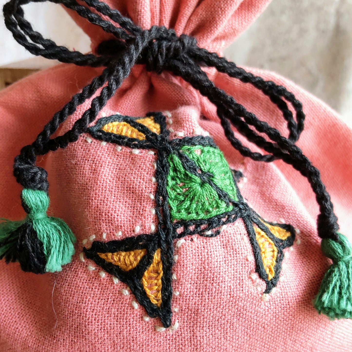 RPS-126a~m ラバリ刺繍ミニポーチ