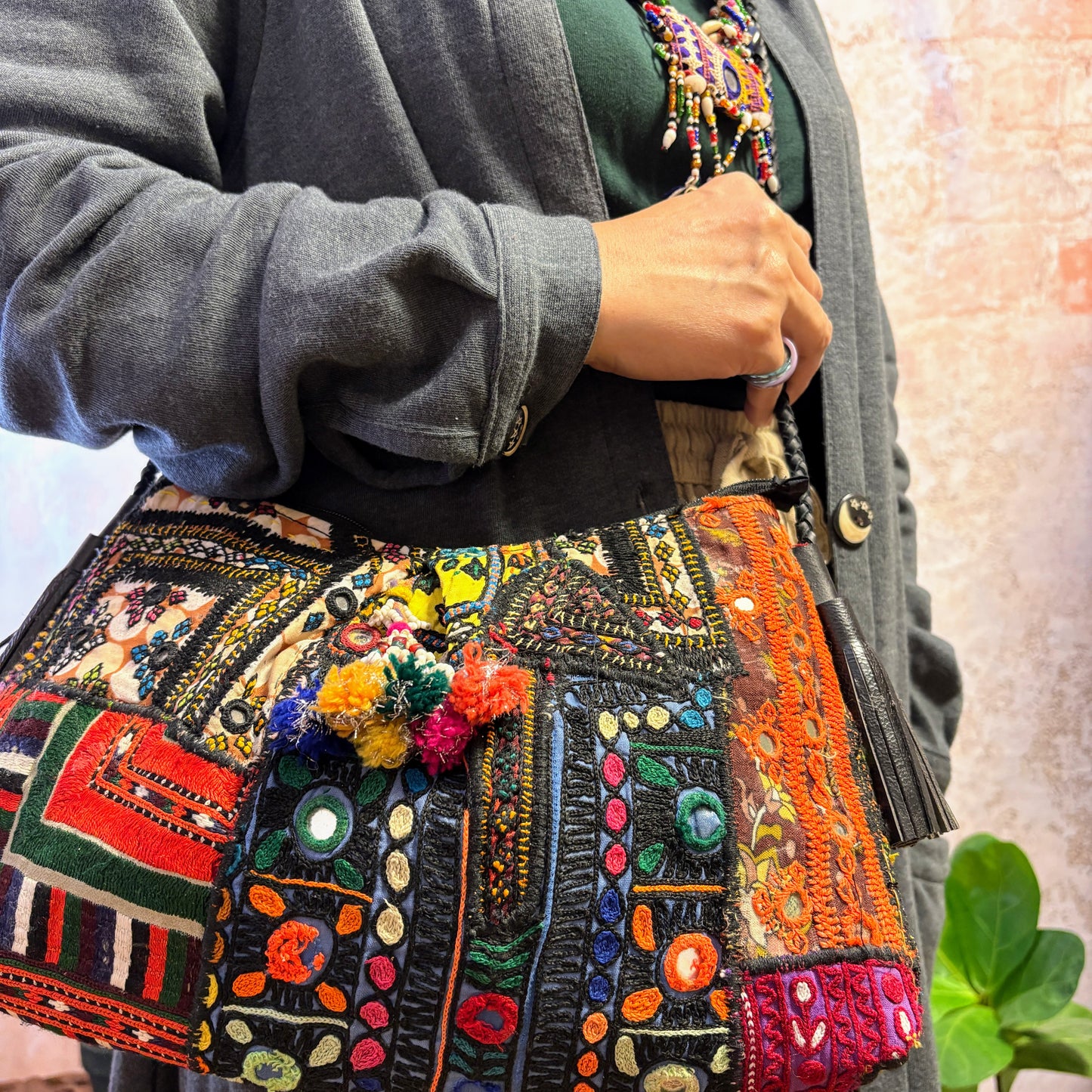 NSS-123d ミラー刺繍パッチワークエスニックショルダーバッグ (S)