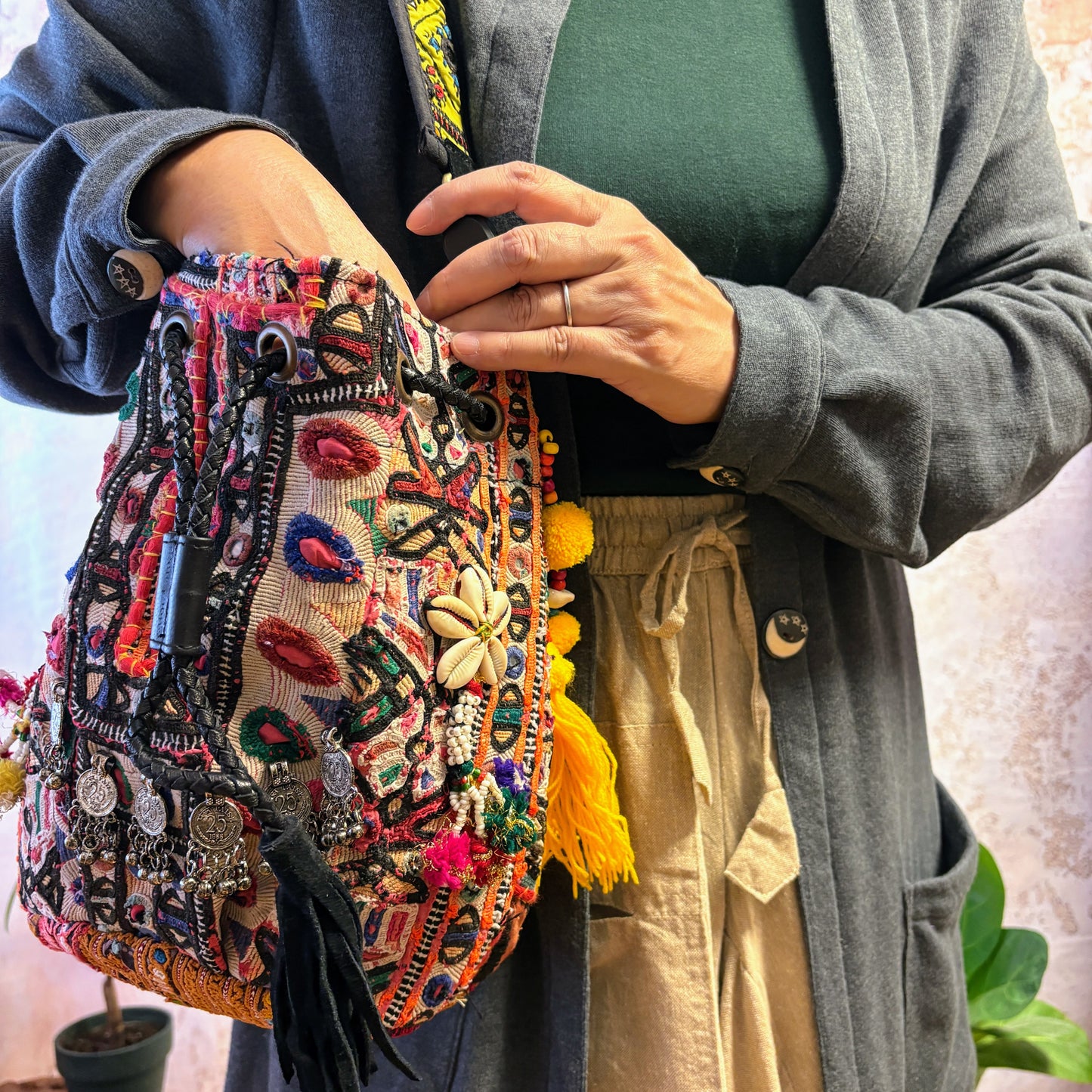 NPL-122e 巾着型2wayエスニックショルダーバッグ(L)