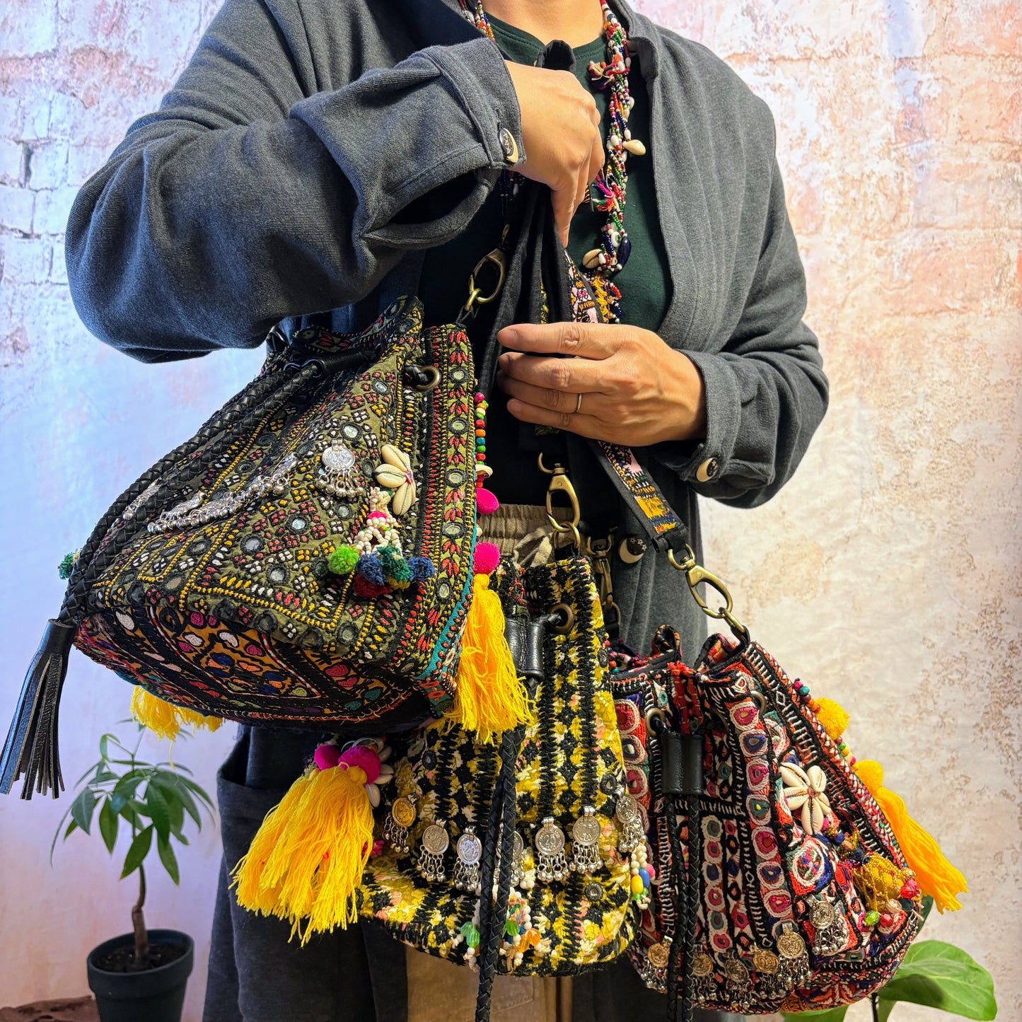 NPL-122e 巾着型2wayエスニックショルダーバッグ(L)