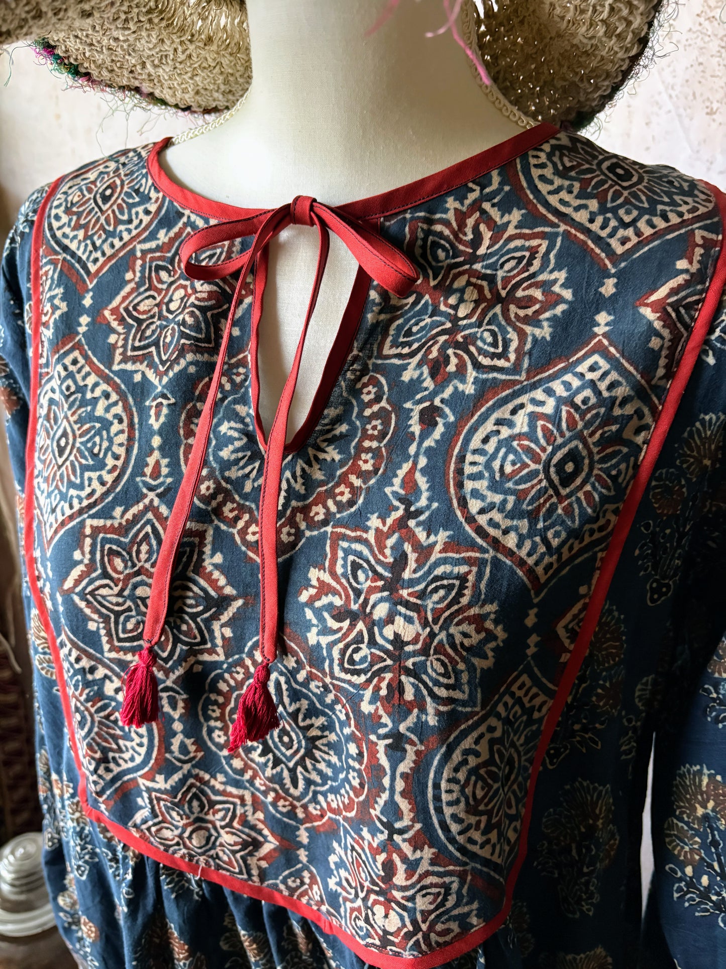 AF-008,3/3 アジュラックロングフレアワンピース/ネイビーxネイビー