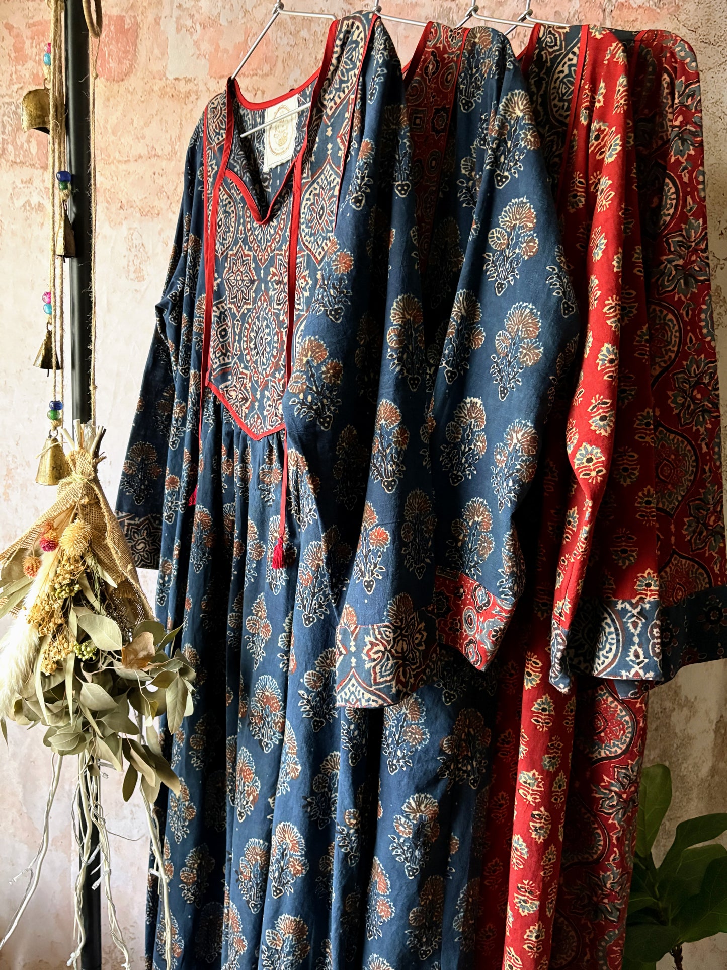 AF-008,3/3 アジュラックロングフレアワンピース/ネイビーxネイビー